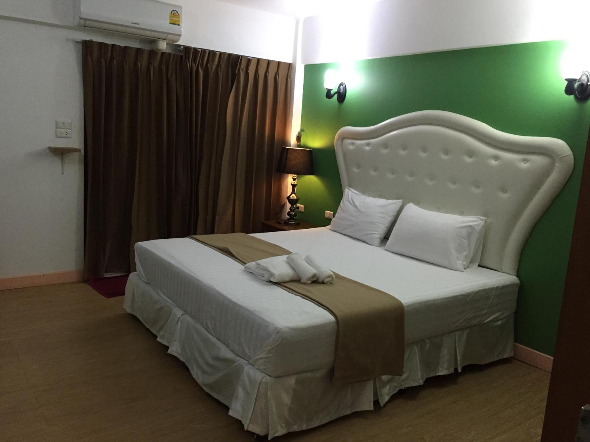 Sudyod Apartment Bangkok Bagian luar foto